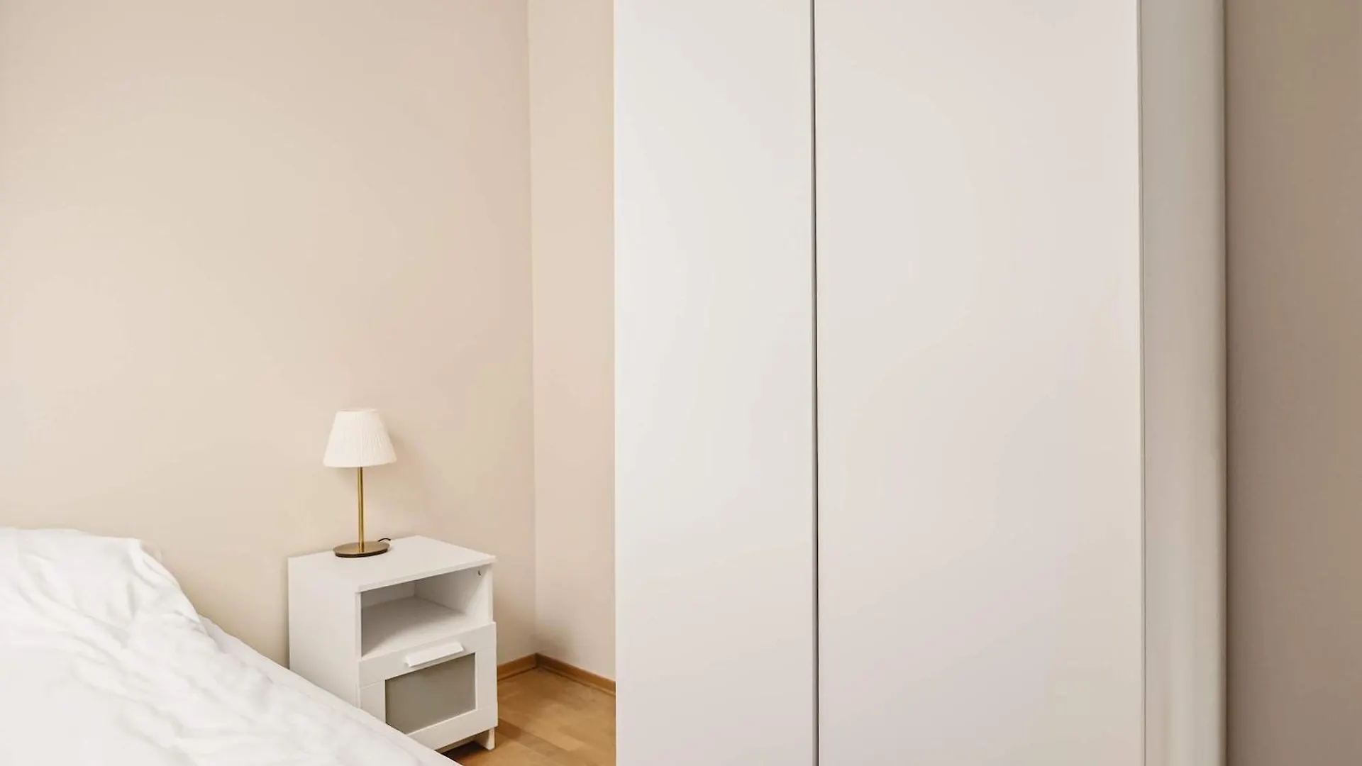 Dinbnb Apartments L Traditional Bergenhouse L 10Min To Bryggen L 24L7 Norwegia