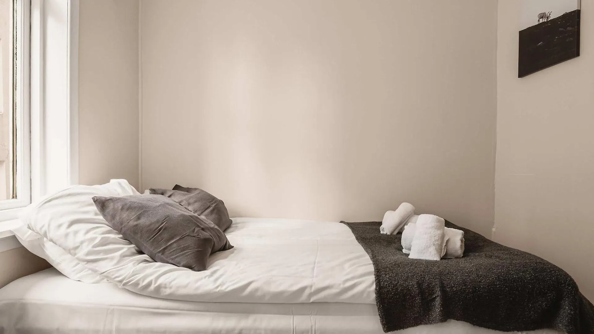 Dinbnb Apartments L Traditional Bergenhouse L 10Min To Bryggen L 24L7 Norwegia