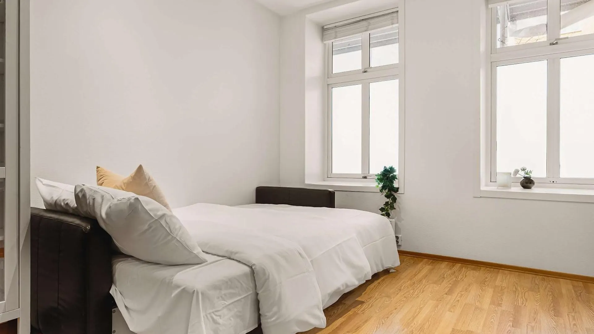 Dinbnb Apartments L Traditional Bergenhouse L 10Min To Bryggen L 24L7